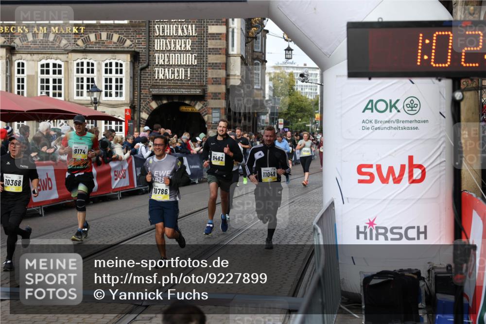 05.10.2025 - 20. swb-Marathon Bremen Yannick Fuchs http://msf.ph/oto/9227899 05.10.2025 10:58:24 Ziel 7077, 9174, 9330, 9462, 9952, 10368, 10398, 10786, 11049, 11562, 11608, 11724 meine-sportfotos.de
