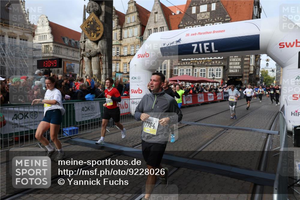 05.10.2025 - 20. swb-Marathon Bremen Yannick Fuchs http://msf.ph/oto/9228026 05.10.2025 11:01:38 Ziel 7908, 9286, 9322, 9371, 10157, 10336, 11194, 11493, 11633 meine-sportfotos.de