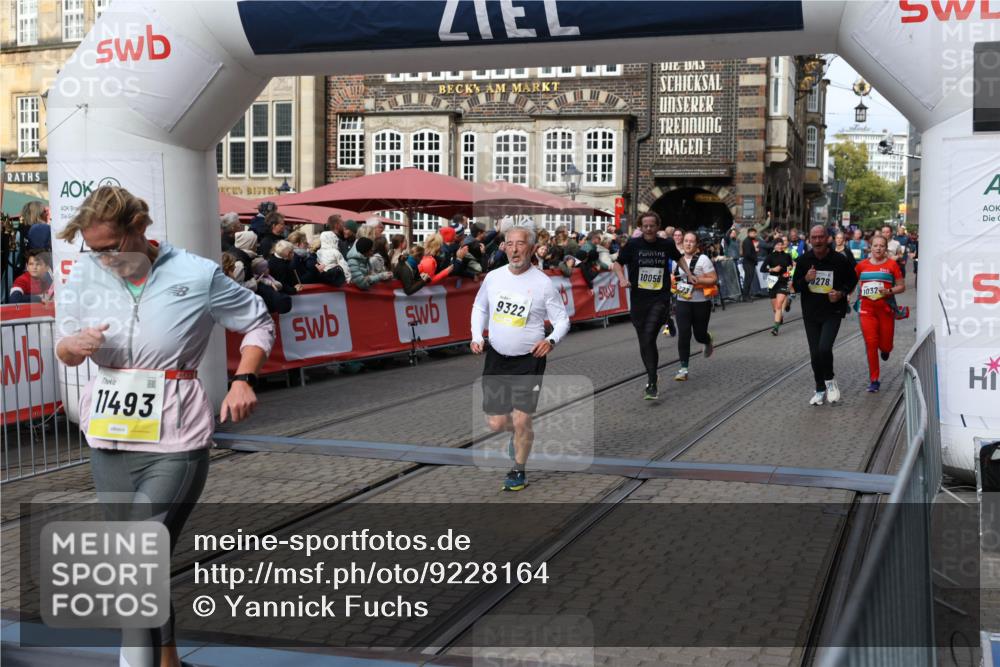 05.10.2025 - 20. swb-Marathon Bremen Yannick Fuchs http://msf.ph/oto/9228164 05.10.2025 11:01:41 Ziel 7908, 9278, 9286, 9322, 9371, 9432, 10030, 10056, 10157, 10324, 10336, 11194, 11223, 11493, 11633 meine-sportfotos.de