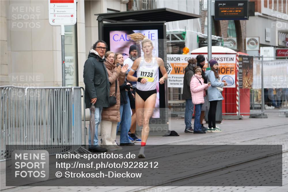 05.10.2025 - 20. swb-Marathon Bremen Strokosch-Dieckow http://msf.ph/oto/9228212 05.10.2025 10:30:36 Ziel  meine-sportfotos.de