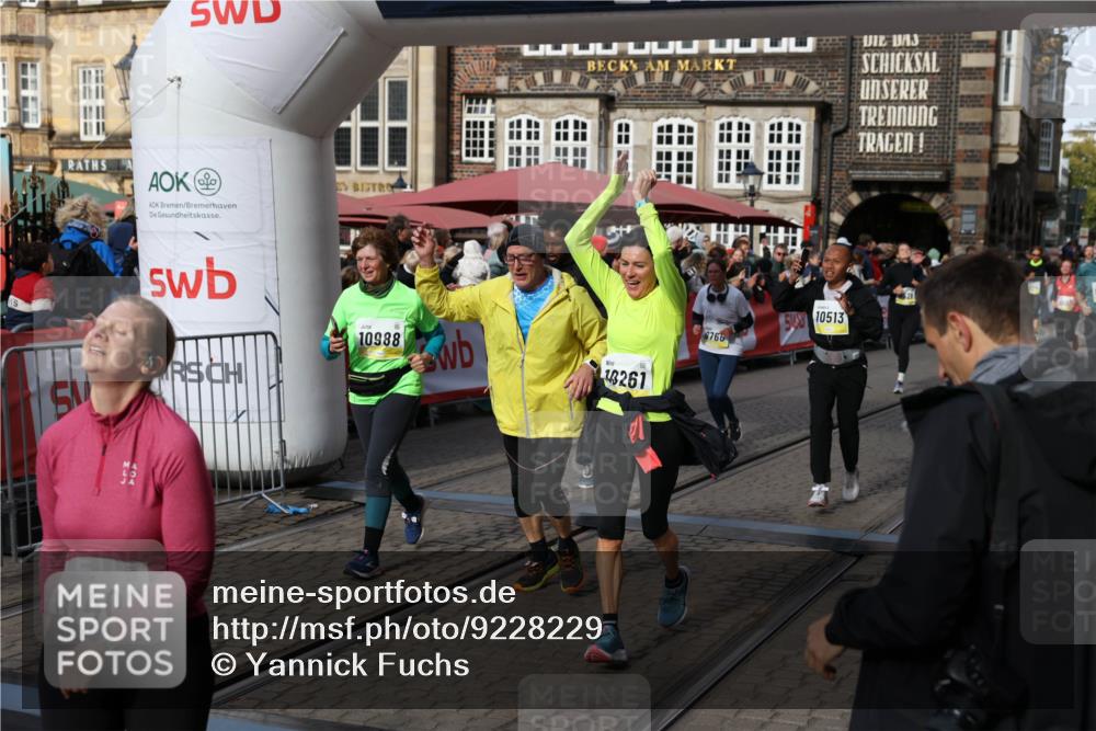 05.10.2025 - 20. swb-Marathon Bremen Yannick Fuchs http://msf.ph/oto/9228229 05.10.2025 10:58:41 Ziel 9430, 9433, 9472, 9529, 9766, 9820, 9913, 10049, 10055, 10261, 10285, 10408, 10513, 10936, 10988, 11291, 11700 meine-sportfotos.de