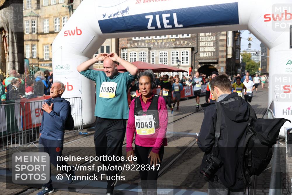 05.10.2025 - 20. swb-Marathon Bremen Yannick Fuchs http://msf.ph/oto/9228347 05.10.2025 10:58:46 Ziel 7163, 8585, 9359, 9370, 9430, 9472, 9529, 9622, 9714, 9766, 9913, 10049, 10261, 10285, 10513, 10527, 10591, 10679, 10871, 10936, 10988, 11078 meine-sportfotos.de