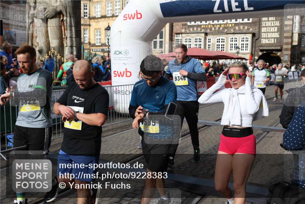 05.10.2025 - 20. swb-Marathon Bremen Yannick Fuchs http://msf.ph/oto/9228383 05.10.2025 10:58:53 Ziel 7163, 8585, 9346, 9359, 9370, 9540, 9622, 9714, 10263, 10561, 10591, 10679, 10871, 11078, 11290, 11651 meine-sportfotos.de