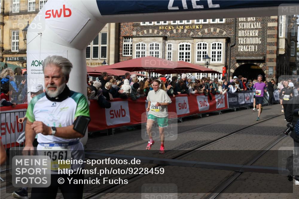 05.10.2025 - 20. swb-Marathon Bremen Yannick Fuchs http://msf.ph/oto/9228459 05.10.2025 10:58:56 Ziel 8585, 9346, 9370, 9540, 9622, 10263, 10560, 10561, 11290, 11483, 11651 meine-sportfotos.de