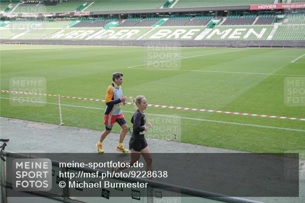 05.10.2025 - 20. swb-Marathon Bremen Michael Burmester http://msf.ph/oto/9228638 05.10.2025 10:26:39 Laufen im Stadion 8000, 9009, 9202, 9250, 9285, 9290, 9362, 9396, 9400, 9411, 9545, 9590, 9678, 9876, 9878, 9897, 9921, 9960, 9963, 10044, 10045, 10053, 10090, 10091, 10277, 10304, 10411, 10431, 10447, 10559, 10624, 10633, 10649, 10682, 10773, 10780, 10792, 10816, 10823, 10851, 11362, 11488, 11585, 11617, 11648, 11683, 11714, 11715, 9170, 9361, 9865, 9884, 9919, 10306, 10348, 10474, 10554, 10961, 11178, 11346, 11422, 11617, 11666 meine-sportfotos.de