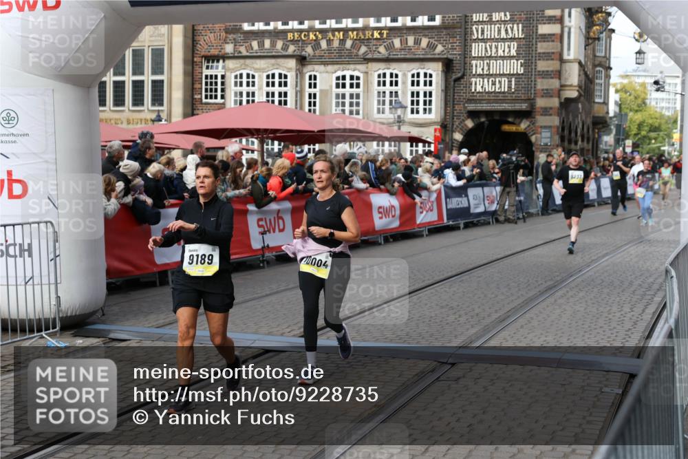 05.10.2025 - 20. swb-Marathon Bremen Yannick Fuchs http://msf.ph/oto/9228735 05.10.2025 11:01:54 Ziel 9189, 9237, 9269, 9294, 9782, 10004, 10370, 10903, 10904 meine-sportfotos.de