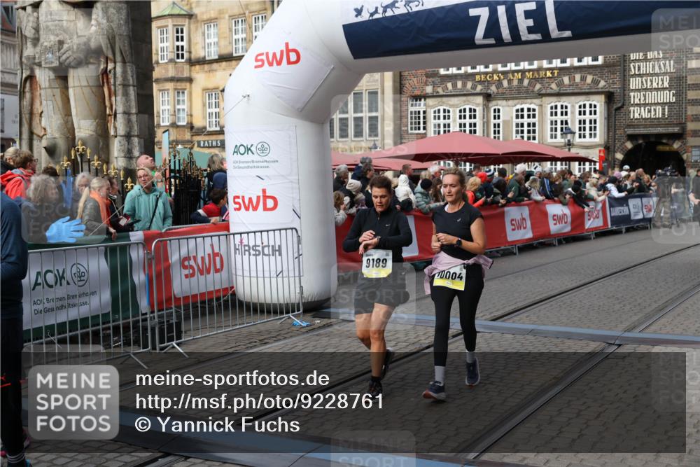 05.10.2025 - 20. swb-Marathon Bremen Yannick Fuchs http://msf.ph/oto/9228761 05.10.2025 11:01:54 Ziel 9189, 9237, 9269, 9294, 9782, 10004, 10370, 10903, 10904 meine-sportfotos.de