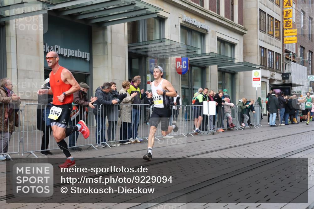 05.10.2025 - 20. swb-Marathon Bremen Strokosch-Dieckow http://msf.ph/oto/9229094 05.10.2025 10:35:13 Ziel 9336, 9340, 9596, 9697, 10538, 11341, 9336, 9340, 9596, 9697, 10538, 11341 meine-sportfotos.de