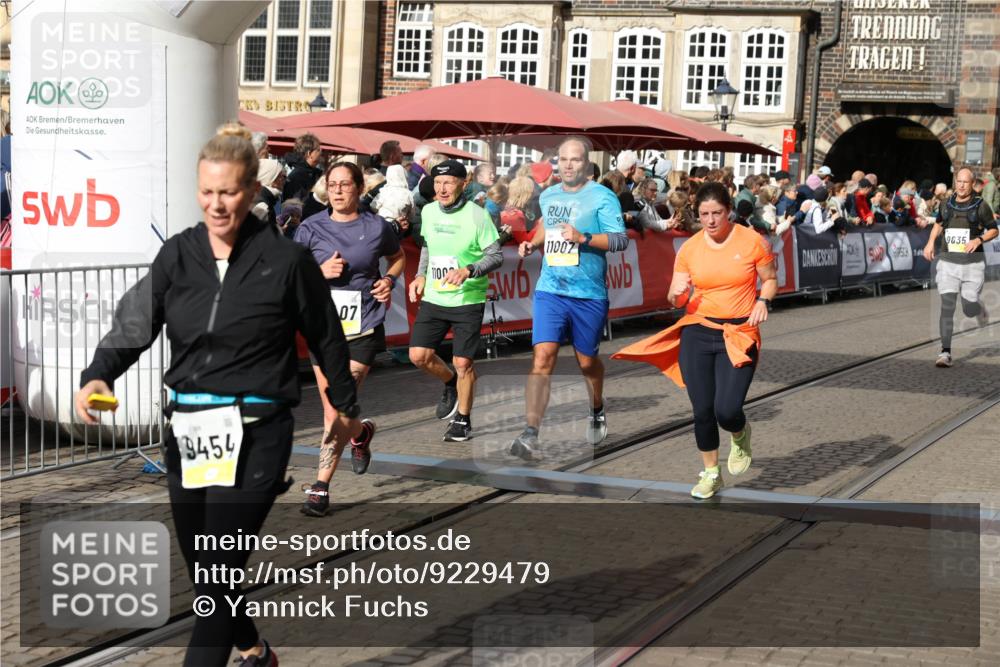 05.10.2025 - 20. swb-Marathon Bremen Yannick Fuchs http://msf.ph/oto/9229479 05.10.2025 10:59:27 Ziel 9183, 9454, 9508, 9635, 10200, 10274, 10407, 11006, 11007, 11207, 11400 meine-sportfotos.de