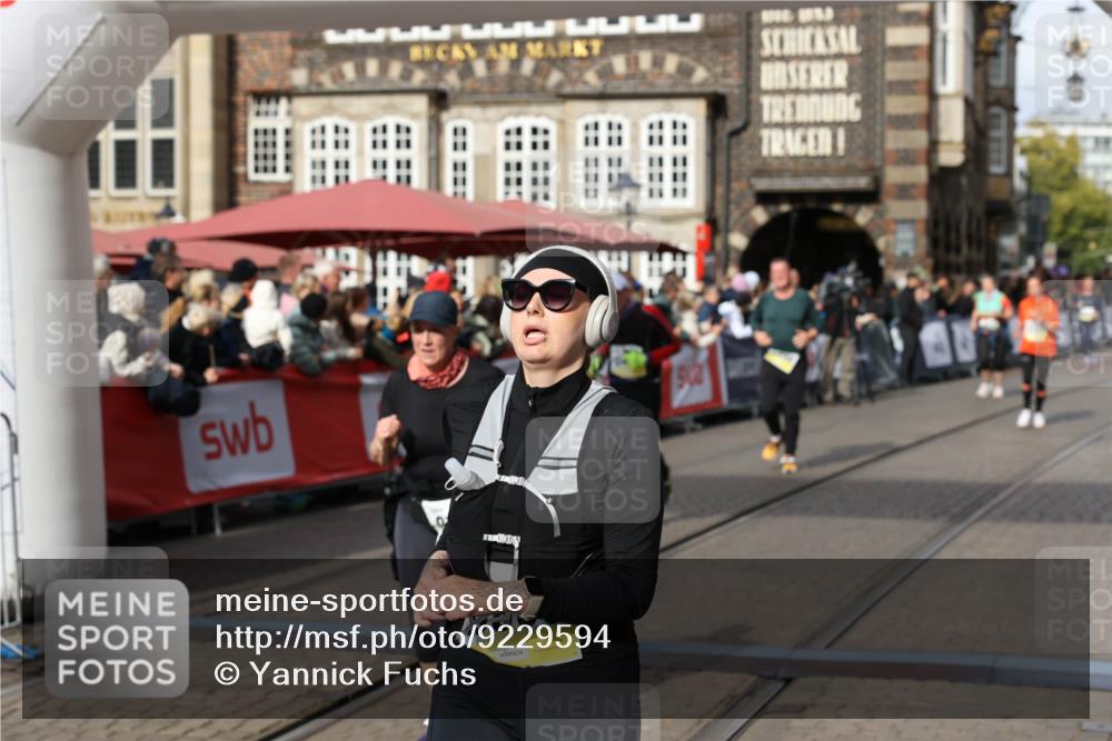 05.10.2025 - 20. swb-Marathon Bremen Yannick Fuchs http://msf.ph/oto/9229594 05.10.2025 11:02:18 Ziel 9363, 9426, 9686, 10301, 10508, 11014, 11454, 11459, 11646 meine-sportfotos.de