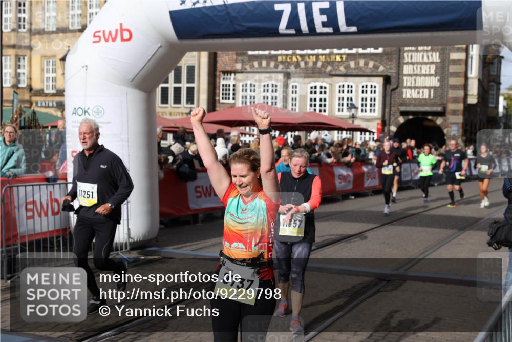 05.10.2025 - 20. swb-Marathon Bremen Yannick Fuchs http://msf.ph/oto/9229798 05.10.2025 10:59:40 Ziel 9609, 9737, 10209, 10391, 10760, 10809, 11251, 11657, 11728 meine-sportfotos.de
