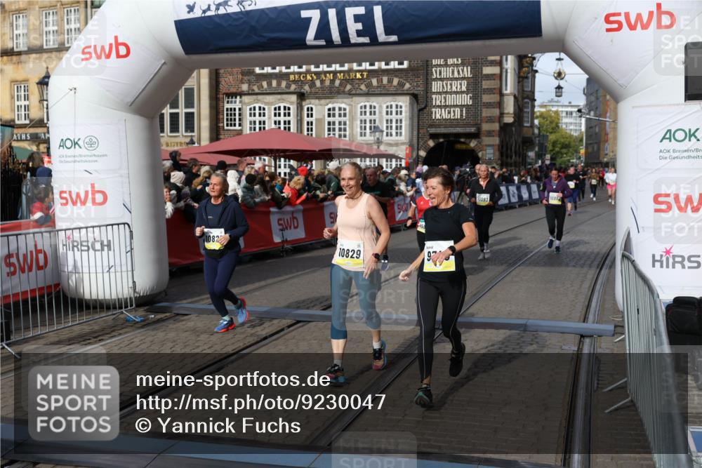 05.10.2025 - 20. swb-Marathon Bremen Yannick Fuchs http://msf.ph/oto/9230047 05.10.2025 11:02:28 Ziel 9748, 10093, 10130, 10194, 10821, 10829, 10982, 10983, 11340, 11386, 11646 meine-sportfotos.de