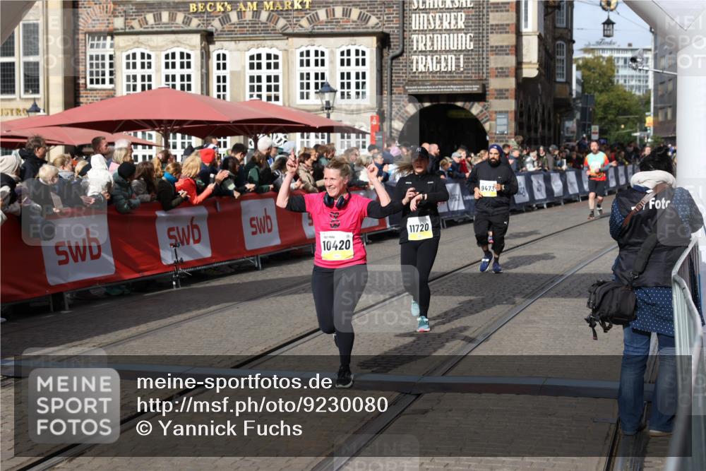 05.10.2025 - 20. swb-Marathon Bremen Yannick Fuchs http://msf.ph/oto/9230080 05.10.2025 10:59:50 Ziel 9473, 9991, 10209, 10420, 10760, 11267, 11456, 11720 meine-sportfotos.de