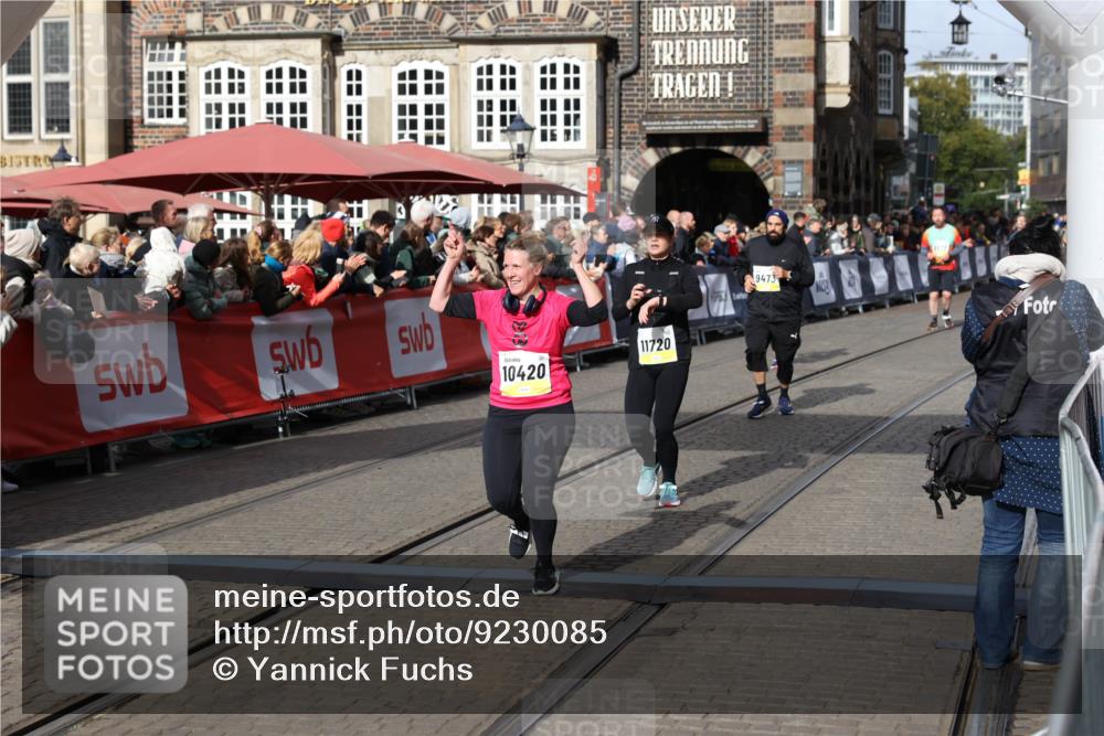 05.10.2025 - 20. swb-Marathon Bremen Yannick Fuchs http://msf.ph/oto/9230085 05.10.2025 10:59:50 Ziel 9473, 9991, 10209, 10420, 10760, 11267, 11456, 11720 meine-sportfotos.de