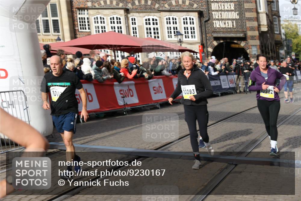 05.10.2025 - 20. swb-Marathon Bremen Yannick Fuchs http://msf.ph/oto/9230167 05.10.2025 11:02:30 Ziel 9748, 10093, 10130, 10194, 10821, 10829, 10982, 10983, 11386 meine-sportfotos.de