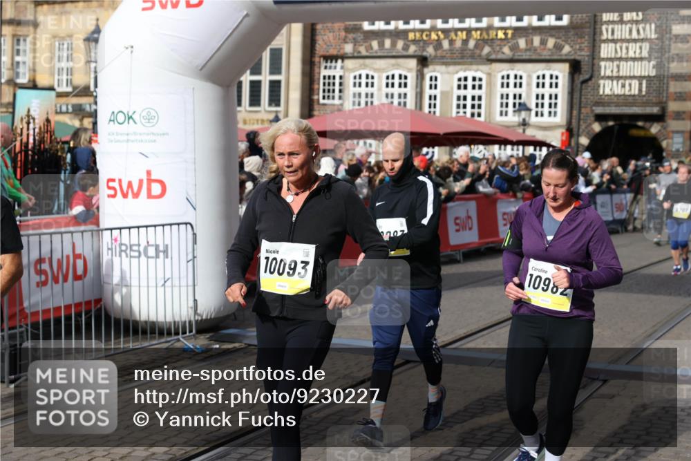 05.10.2025 - 20. swb-Marathon Bremen Yannick Fuchs http://msf.ph/oto/9230227 05.10.2025 11:02:32 Ziel 9707, 9748, 10093, 10194, 10821, 10829, 10982, 10983, 11386 meine-sportfotos.de