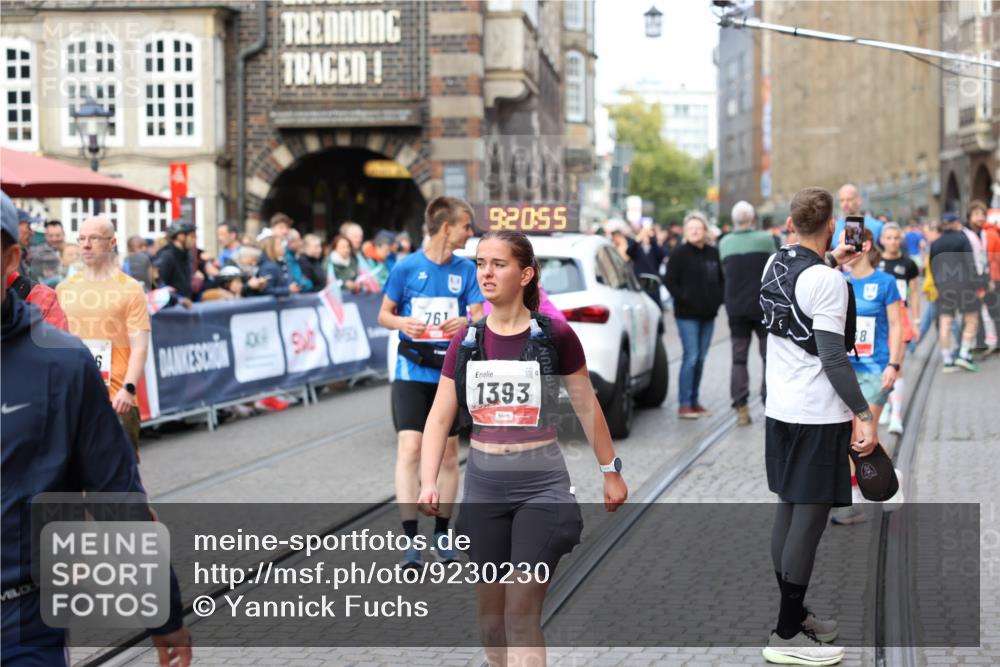 05.10.2025 - 20. swb-Marathon Bremen Yannick Fuchs http://msf.ph/oto/9230230 05.10.2025 09:20:55 Ziel  meine-sportfotos.de