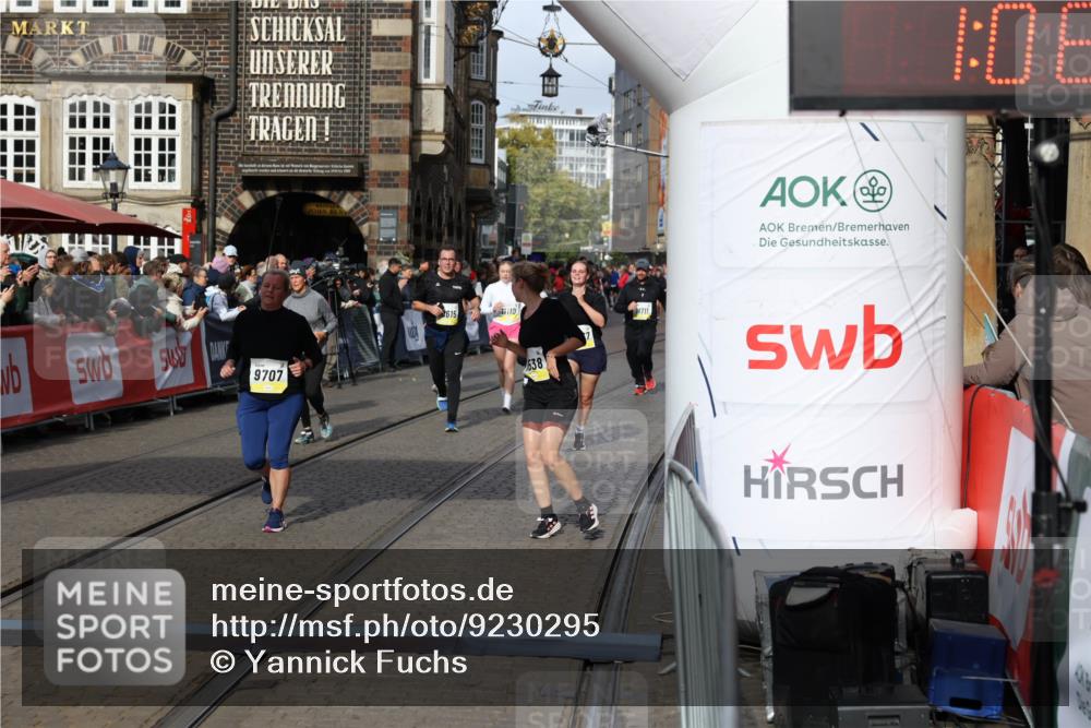 05.10.2025 - 20. swb-Marathon Bremen Yannick Fuchs http://msf.ph/oto/9230295 05.10.2025 11:02:34 Ziel 9707, 9802, 9839, 10093, 10194, 10615, 10821, 10829, 10982, 10983, 11386, 11537, 11538 meine-sportfotos.de
