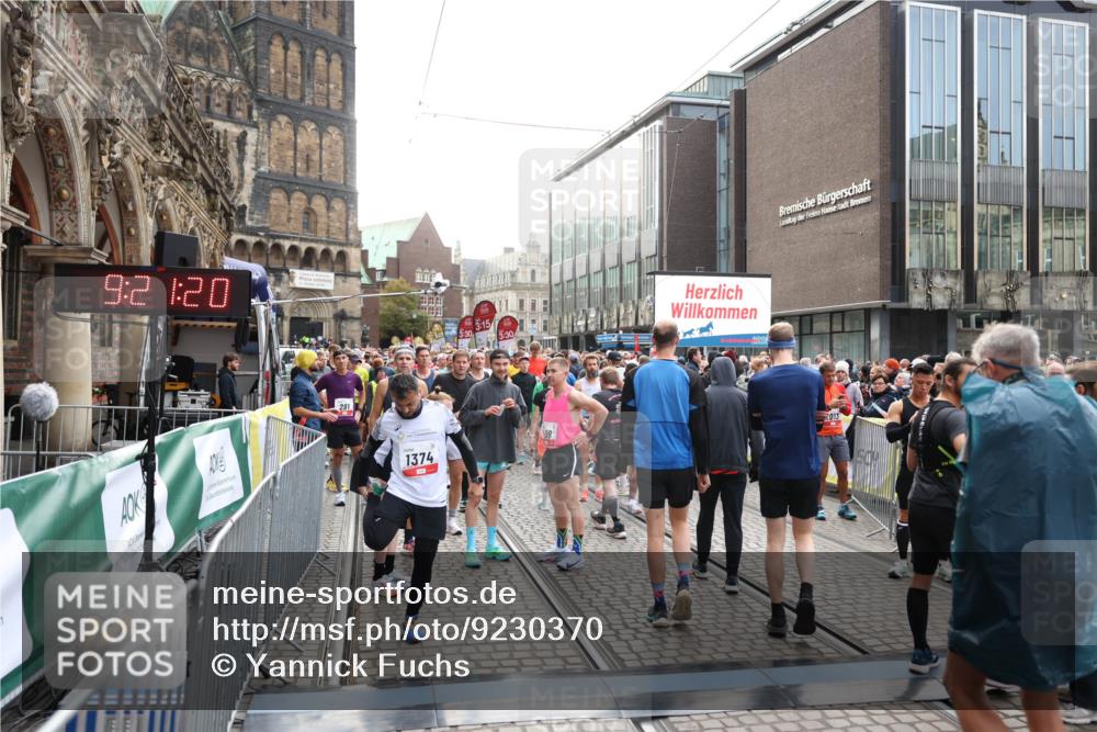 05.10.2025 - 20. swb-Marathon Bremen Yannick Fuchs http://msf.ph/oto/9230370 05.10.2025 09:21:20 Ziel  meine-sportfotos.de