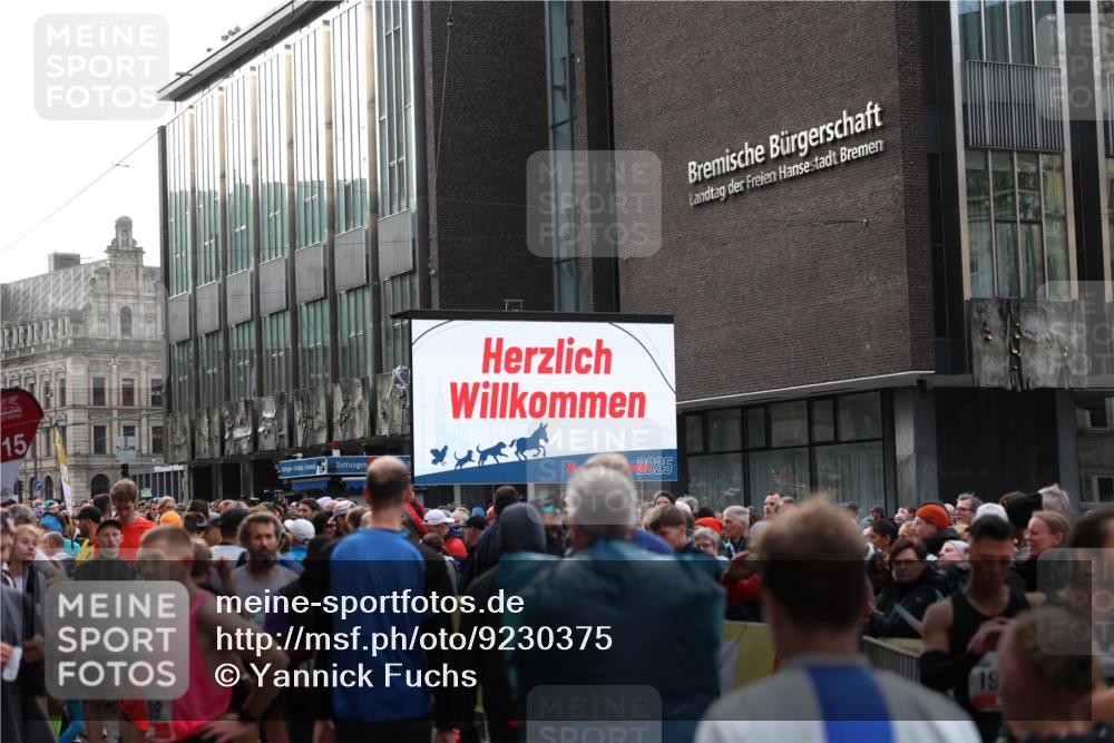 05.10.2025 - 20. swb-Marathon Bremen Yannick Fuchs http://msf.ph/oto/9230375 05.10.2025 09:21:22 Ziel  meine-sportfotos.de