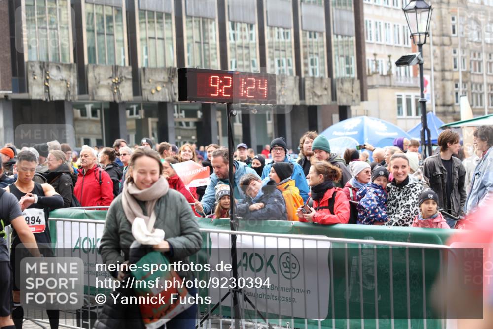 05.10.2025 - 20. swb-Marathon Bremen Yannick Fuchs http://msf.ph/oto/9230394 05.10.2025 09:21:24 Ziel  meine-sportfotos.de