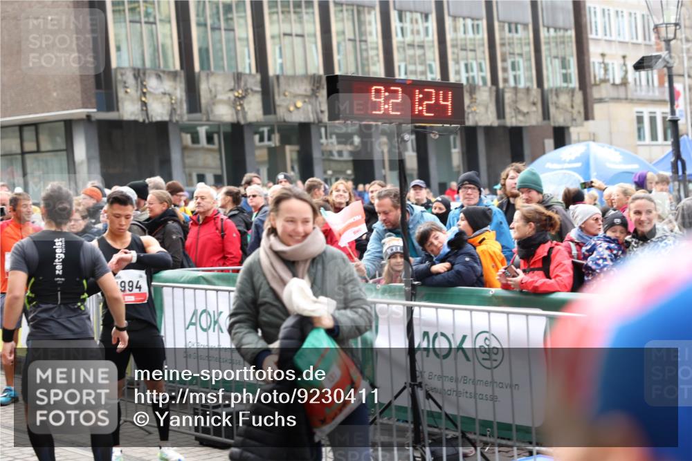 05.10.2025 - 20. swb-Marathon Bremen Yannick Fuchs http://msf.ph/oto/9230411 05.10.2025 09:21:24 Ziel  meine-sportfotos.de