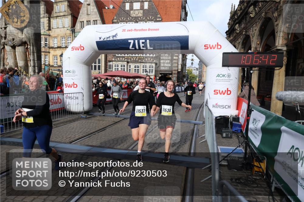 05.10.2025 - 20. swb-Marathon Bremen Yannick Fuchs http://msf.ph/oto/9230503 05.10.2025 11:02:37 Ziel 9468, 9647, 9707, 9802, 9839, 10033, 10093, 10615, 10982, 10983, 11110, 11537, 11538, 11711 meine-sportfotos.de
