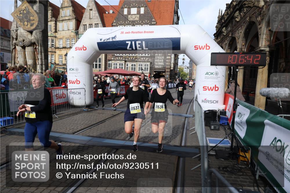 05.10.2025 - 20. swb-Marathon Bremen Yannick Fuchs http://msf.ph/oto/9230511 05.10.2025 11:02:37 Ziel 9468, 9647, 9707, 9802, 9839, 10033, 10093, 10615, 10982, 10983, 11110, 11537, 11538, 11711 meine-sportfotos.de