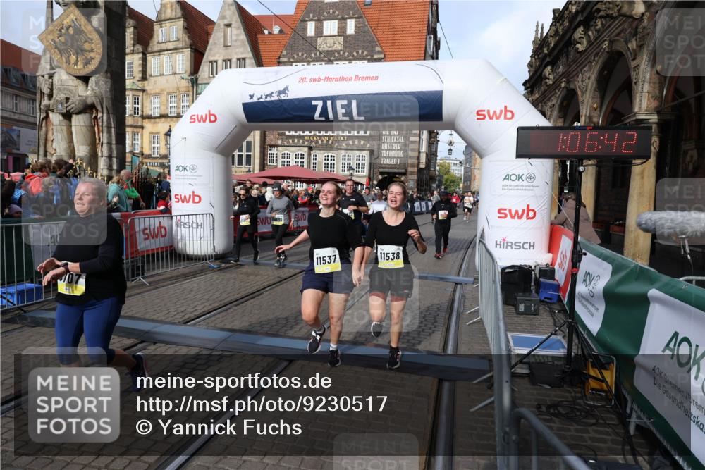 05.10.2025 - 20. swb-Marathon Bremen Yannick Fuchs http://msf.ph/oto/9230517 05.10.2025 11:02:38 Ziel 9468, 9647, 9707, 9802, 9839, 10033, 10595, 10598, 10615, 11110, 11160, 11537, 11538, 11711 meine-sportfotos.de