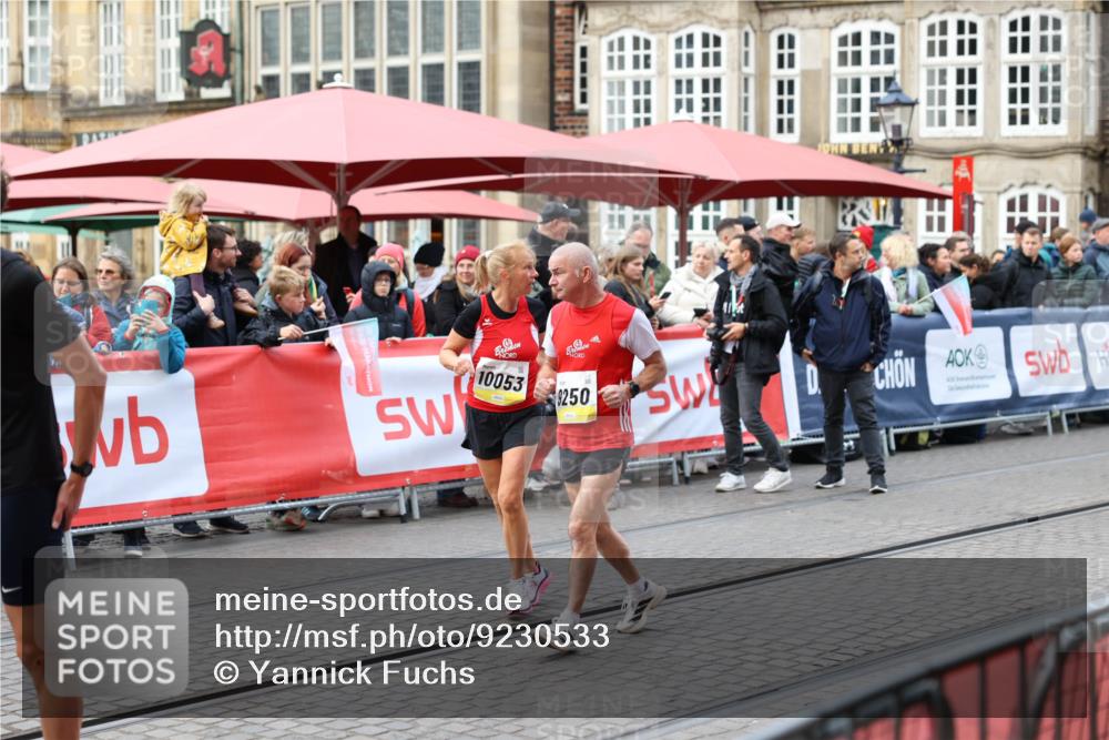 05.10.2025 - 20. swb-Marathon Bremen Yannick Fuchs http://msf.ph/oto/9230533 05.10.2025 09:50:01 Ziel  meine-sportfotos.de