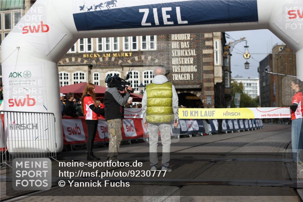 05.10.2025 - 20. swb-Marathon Bremen Yannick Fuchs http://msf.ph/oto/9230777 05.10.2025 10:26:15 Ziel  meine-sportfotos.de