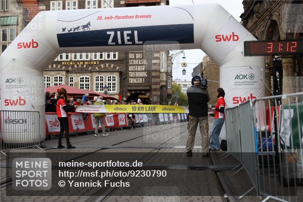 05.10.2025 - 20. swb-Marathon Bremen Yannick Fuchs http://msf.ph/oto/9230790 05.10.2025 10:27:08 Ziel 35 meine-sportfotos.de