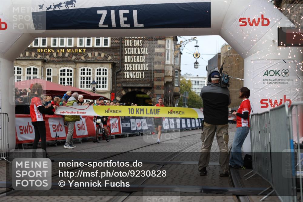 05.10.2025 - 20. swb-Marathon Bremen Yannick Fuchs http://msf.ph/oto/9230828 05.10.2025 10:27:10 Ziel 35 meine-sportfotos.de