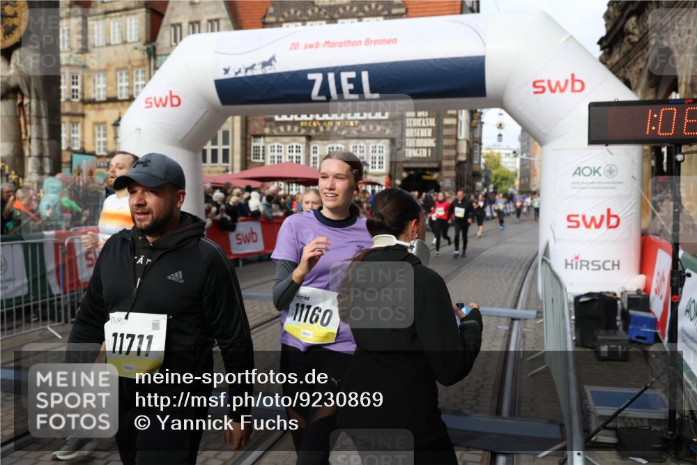 05.10.2025 - 20. swb-Marathon Bremen Yannick Fuchs http://msf.ph/oto/9230869 05.10.2025 11:02:43 Ziel 9468, 9647, 9802, 9839, 10033, 10595, 10598, 10615, 10825, 10826, 11110, 11160, 11537, 11538, 11711 meine-sportfotos.de