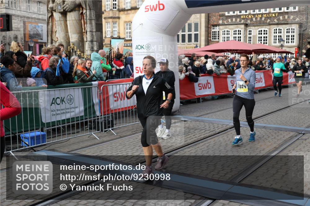 05.10.2025 - 20. swb-Marathon Bremen Yannick Fuchs http://msf.ph/oto/9230998 05.10.2025 11:02:50 Ziel 9331, 9360, 9516, 9841, 10510, 10530, 10803, 10804, 10825, 10826, 11024 meine-sportfotos.de