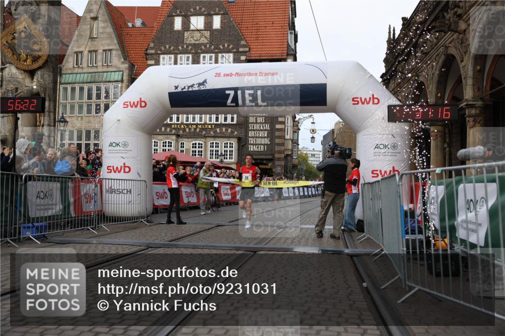 05.10.2025 - 20. swb-Marathon Bremen Yannick Fuchs http://msf.ph/oto/9231031 05.10.2025 10:27:12 Ziel 35 meine-sportfotos.de