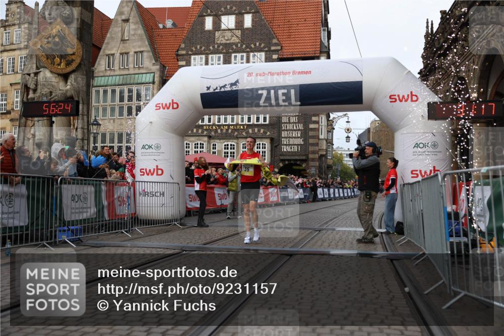 05.10.2025 - 20. swb-Marathon Bremen Yannick Fuchs http://msf.ph/oto/9231157 05.10.2025 10:27:13 Ziel 35 meine-sportfotos.de