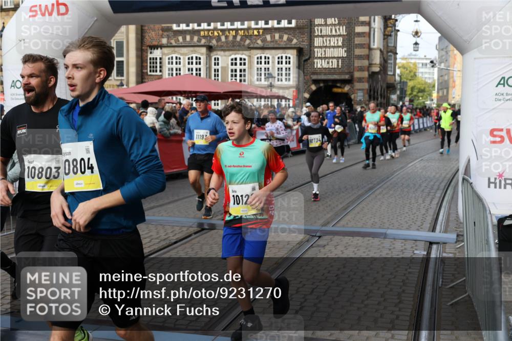 05.10.2025 - 20. swb-Marathon Bremen Yannick Fuchs http://msf.ph/oto/9231270 05.10.2025 11:02:56 Ziel 9331, 9360, 9516, 10129, 10207, 10530, 10734, 10803, 10804, 10940, 11024, 11087, 11193, 11576 meine-sportfotos.de
