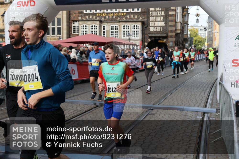 05.10.2025 - 20. swb-Marathon Bremen Yannick Fuchs http://msf.ph/oto/9231276 05.10.2025 11:02:56 Ziel 9331, 9360, 9516, 10129, 10207, 10530, 10734, 10803, 10804, 10940, 11024, 11087, 11193, 11576 meine-sportfotos.de