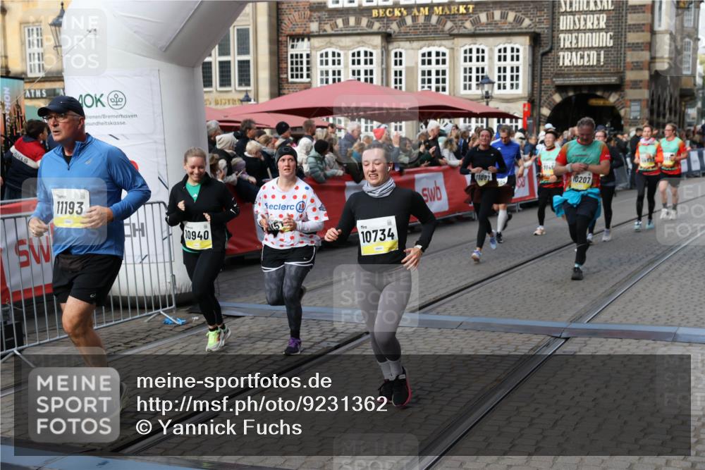 05.10.2025 - 20. swb-Marathon Bremen Yannick Fuchs http://msf.ph/oto/9231362 05.10.2025 11:02:57 Ziel 9331, 9360, 9516, 9846, 10129, 10207, 10530, 10734, 10803, 10804, 10940, 11087, 11193, 11504, 11576, 11667, 11668 meine-sportfotos.de