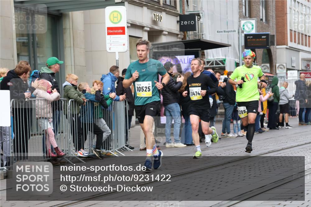 05.10.2025 - 20. swb-Marathon Bremen Strokosch-Dieckow http://msf.ph/oto/9231422 05.10.2025 10:39:22 Ziel 9213, 9289, 9671, 9922, 10052, 10171, 10175, 10176, 10525, 10753, 11335, 11349, 11418, 11474, 9213, 9289, 9671, 9922, 10052, 10171, 10175, 10176, 10525, 10753, 11335, 11349, 11418, 11474 meine-sportfotos.de