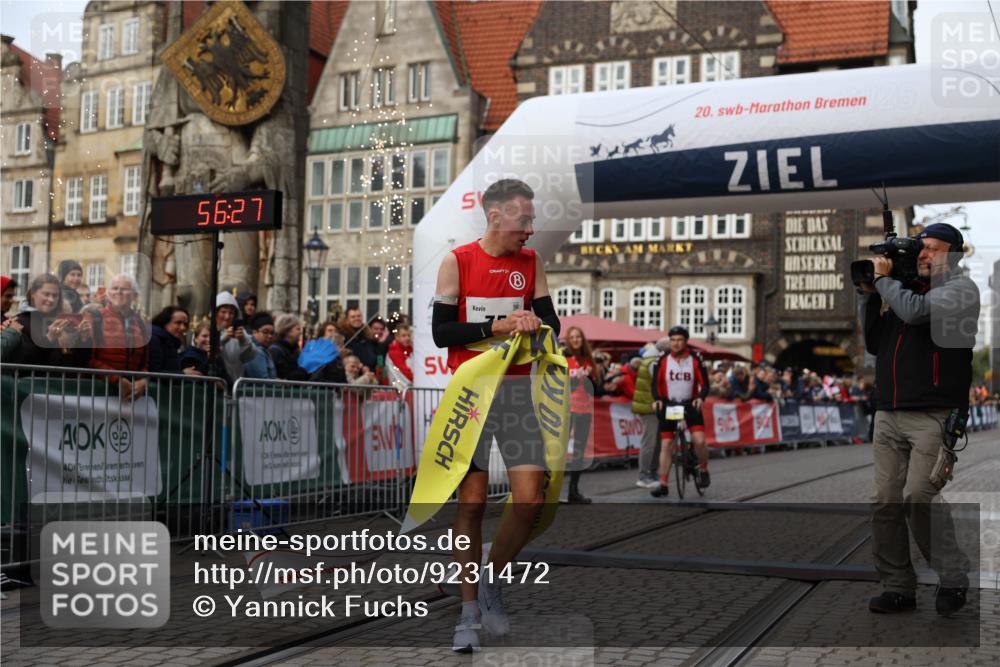 05.10.2025 - 20. swb-Marathon Bremen Yannick Fuchs http://msf.ph/oto/9231472 05.10.2025 10:27:16 Ziel 35 meine-sportfotos.de