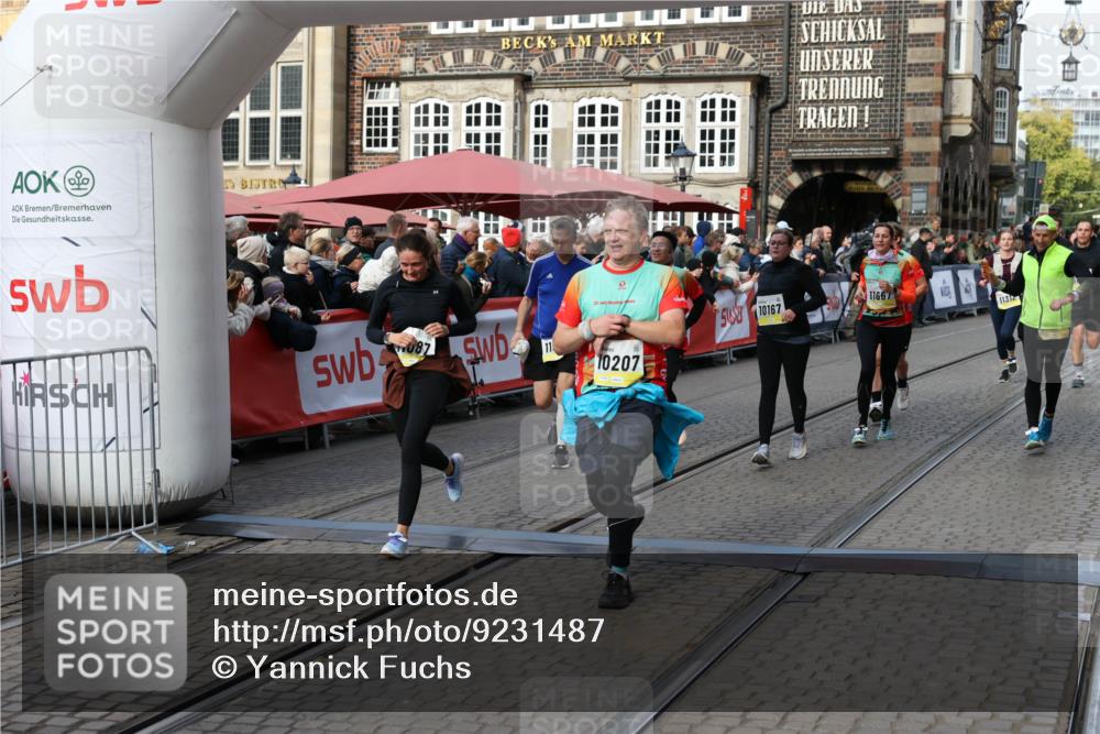 05.10.2025 - 20. swb-Marathon Bremen Yannick Fuchs http://msf.ph/oto/9231487 05.10.2025 11:02:59 Ziel 9331, 9360, 9516, 9644, 9846, 10129, 10167, 10207, 10656, 10734, 10803, 10804, 10940, 11087, 11193, 11312, 11504, 11576, 11667, 11668 meine-sportfotos.de