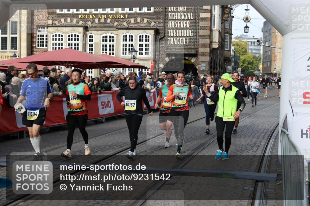 05.10.2025 - 20. swb-Marathon Bremen Yannick Fuchs http://msf.ph/oto/9231542 05.10.2025 11:03:00 Ziel 9331, 9644, 9846, 10129, 10167, 10207, 10656, 10734, 10803, 10804, 10940, 11087, 11193, 11312, 11504, 11576, 11667, 11668 meine-sportfotos.de