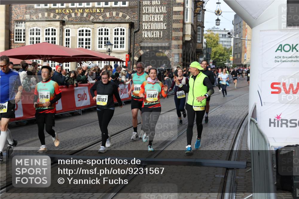 05.10.2025 - 20. swb-Marathon Bremen Yannick Fuchs http://msf.ph/oto/9231567 05.10.2025 11:03:00 Ziel 9331, 9644, 9846, 10129, 10167, 10207, 10656, 10734, 10803, 10804, 10940, 11087, 11193, 11312, 11504, 11576, 11667, 11668 meine-sportfotos.de