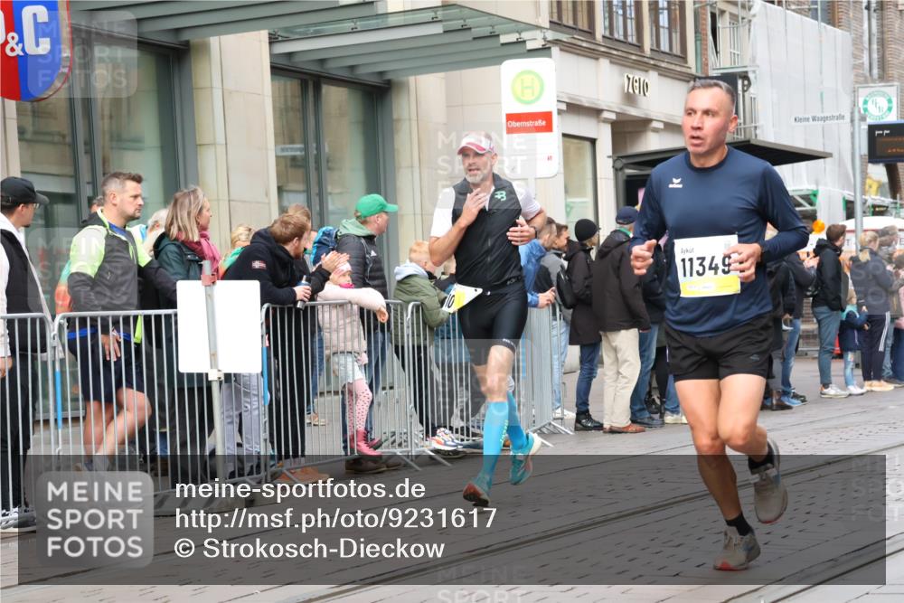 05.10.2025 - 20. swb-Marathon Bremen Strokosch-Dieckow http://msf.ph/oto/9231617 05.10.2025 10:39:31 Ziel 9213, 9922, 10052, 10171, 10175, 10176, 10276, 10753, 11335, 11349, 9213, 9922, 10052, 10171, 10175, 10176, 10276, 10753, 11335, 11349 meine-sportfotos.de