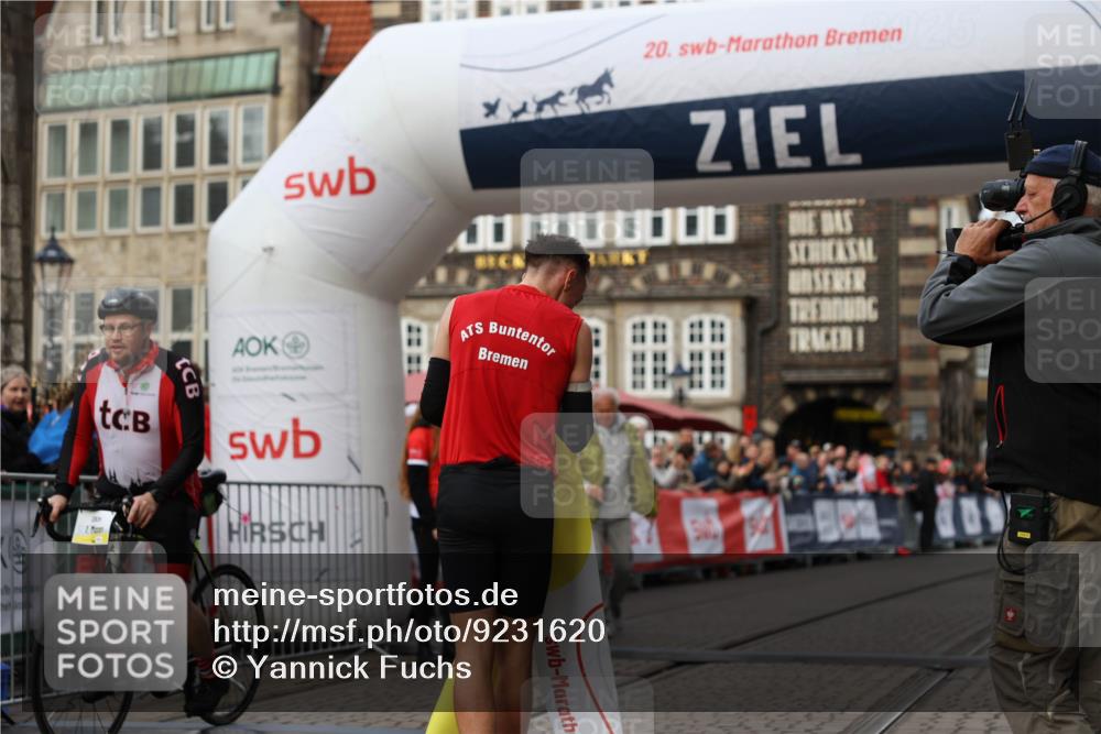 05.10.2025 - 20. swb-Marathon Bremen Yannick Fuchs http://msf.ph/oto/9231620 05.10.2025 10:27:19 Ziel  meine-sportfotos.de