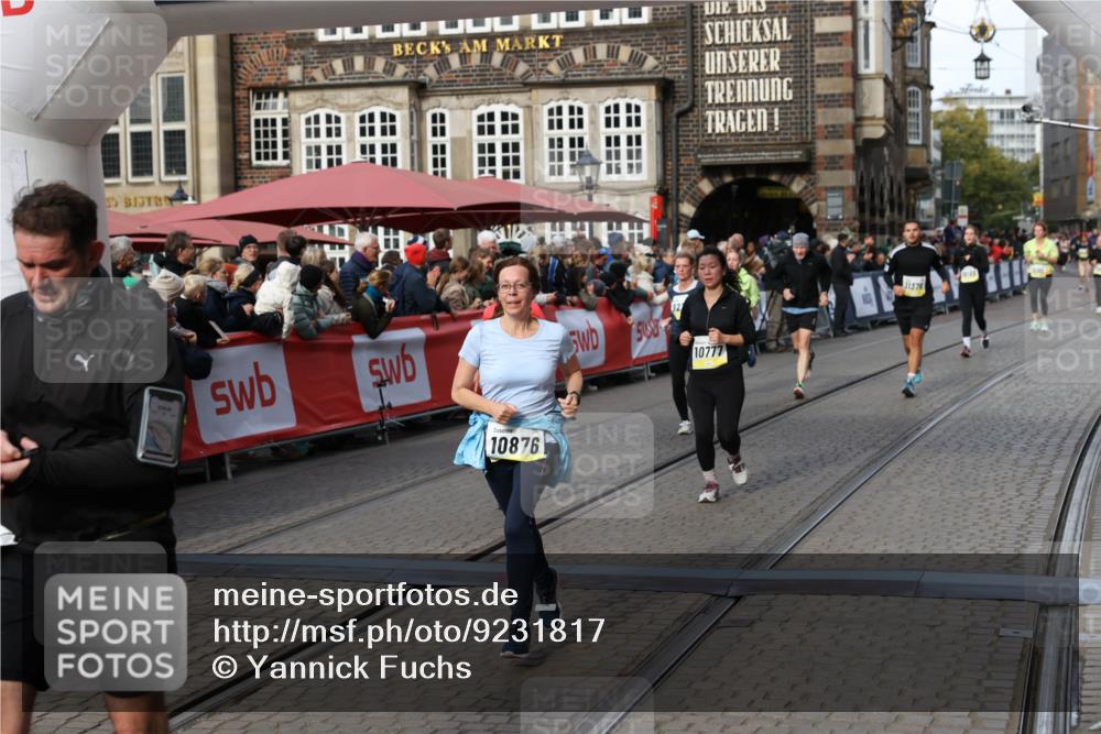 05.10.2025 - 20. swb-Marathon Bremen Yannick Fuchs http://msf.ph/oto/9231817 05.10.2025 11:03:07 Ziel 9229, 9644, 9661, 9662, 9846, 9893, 10167, 10656, 10777, 10876, 11312, 11376, 11504, 11667, 11668, 11735 meine-sportfotos.de