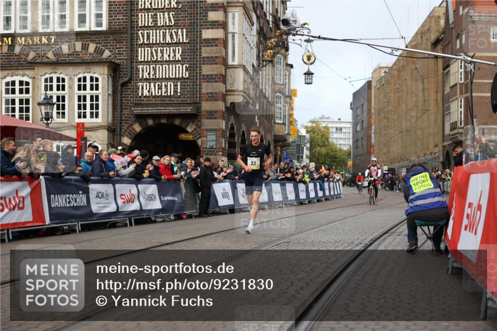 05.10.2025 - 20. swb-Marathon Bremen Yannick Fuchs http://msf.ph/oto/9231830 05.10.2025 10:28:24 Ziel 33 meine-sportfotos.de