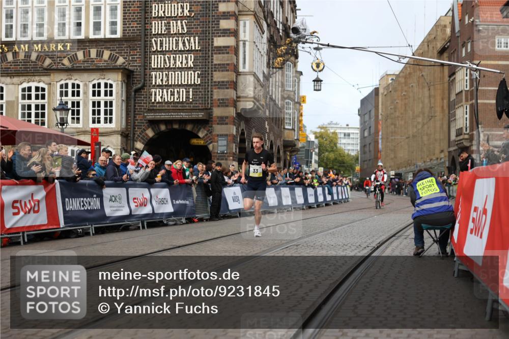 05.10.2025 - 20. swb-Marathon Bremen Yannick Fuchs http://msf.ph/oto/9231845 05.10.2025 10:28:24 Ziel 33 meine-sportfotos.de